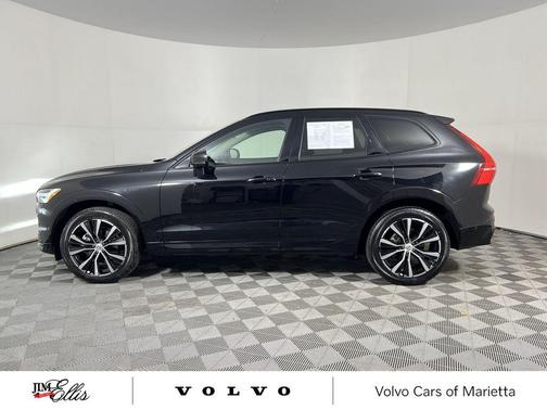 2025 Volvo XC60 B5 Plus
