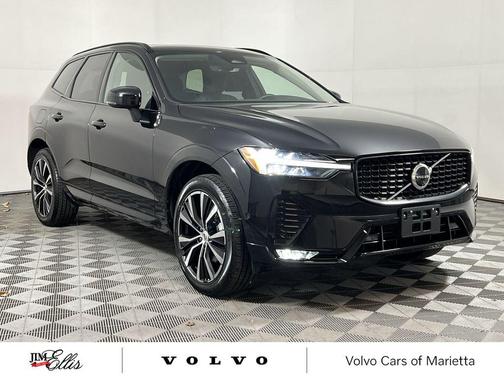 2025 Volvo XC60 B5 Plus