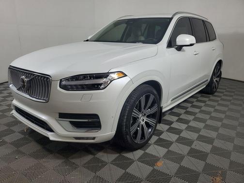 2024 Volvo XC90 B6 Ultimate Bright Theme 7-Seater