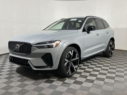 2026 Volvo XC60 B5 Ultra