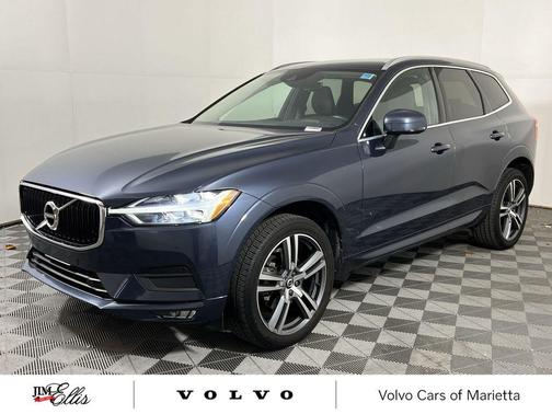2021 Volvo XC60 T5 Momentum