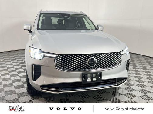 2025 Volvo XC90 B6 Plus 7-Seater