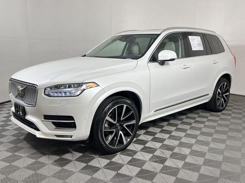 2024 Volvo XC90 B6 Plus Bright Theme 7-Seater