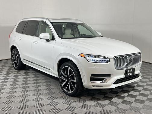 2024 Volvo XC90 B6 Plus Bright Theme 7-Seater
