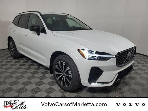 2025 Volvo XC60 B5 Core
