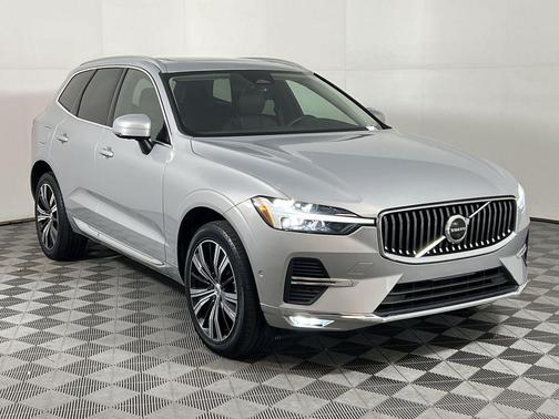 2023 Volvo XC60 B5 Plus Bright Theme