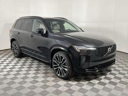 2026 Volvo XC90 B6 Ultra Dark Theme 7-Seater