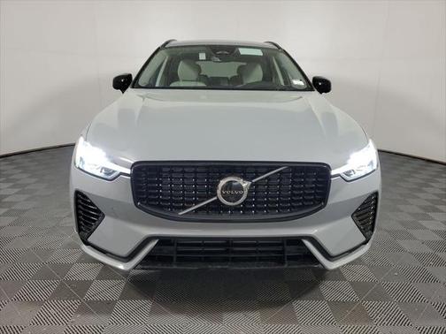 2025 Volvo XC60 Plug-In Hybrid T8 Ultra
