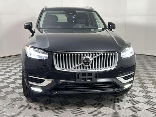 2024 Volvo XC90 B6 Plus Bright Theme 7-Seater