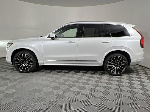 Crystal White Pearl 2026 Volvo XC90 Ultra, B6 AWD Gas (mild hybrid), Gasoline, Bright, 7 Seats