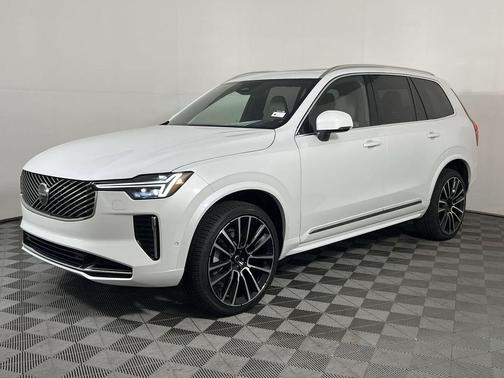 2026 Volvo XC90 B6 Ultra 7-Seater