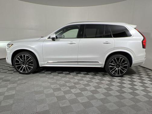 2026 Volvo XC90 B6 Ultra 7-Seater