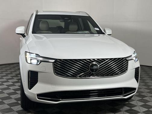 2026 Volvo XC90 B6 Ultra 7-Seater