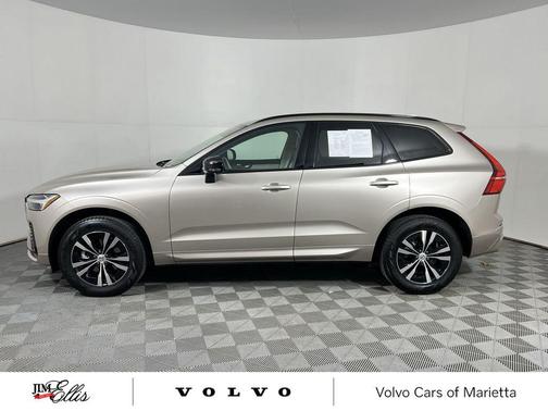 2025 Volvo XC60 B5 Core