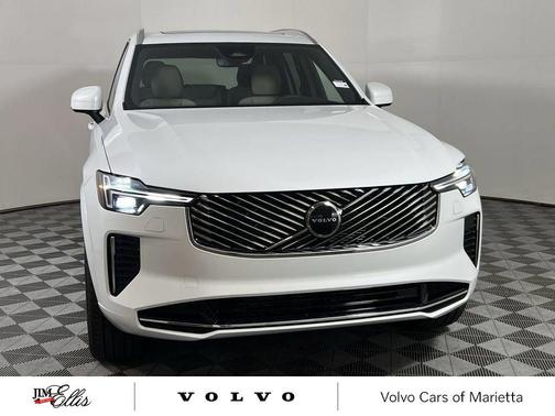 2026 Volvo XC90 B5 Core