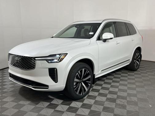 2026 Volvo XC90 B5 Core