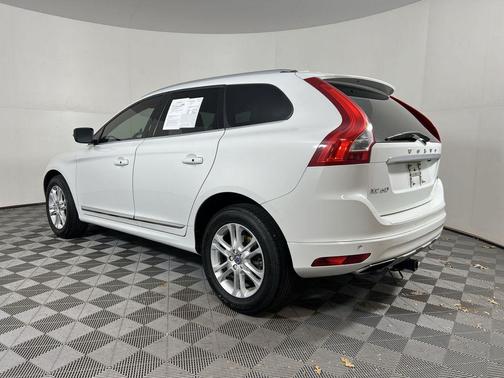 2016 Volvo XC60 T5 Drive-E Premier