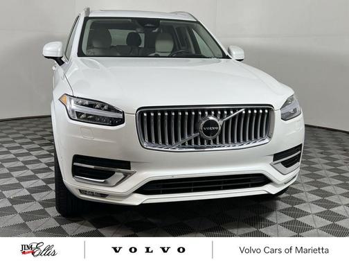 2024 Volvo XC90 B6 Ultimate Bright Theme 7-Seater