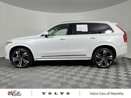 2024 Volvo XC90 B6 Ultimate Bright Theme 7-Seater