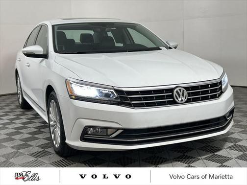 2016 Volkswagen Passat 1.8T SE w/Technology