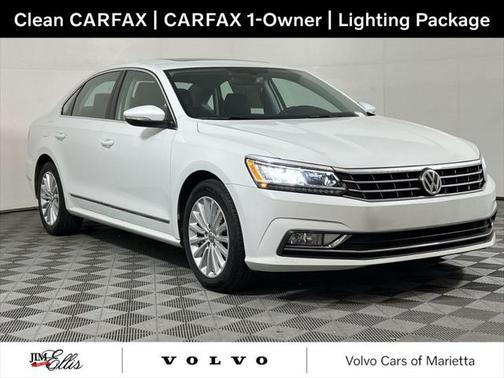 2016 Volkswagen Passat 1.8T SE w/Technology
