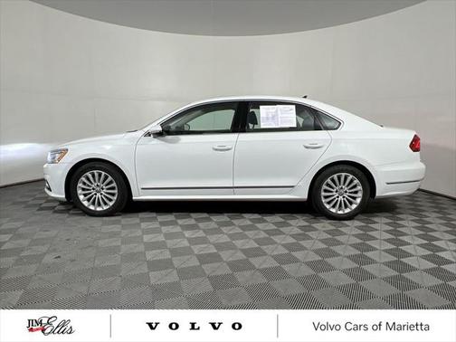 2016 Volkswagen Passat 1.8T SE w/Technology