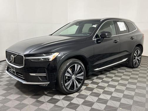 2023 Volvo XC60 B5 Plus Bright Theme