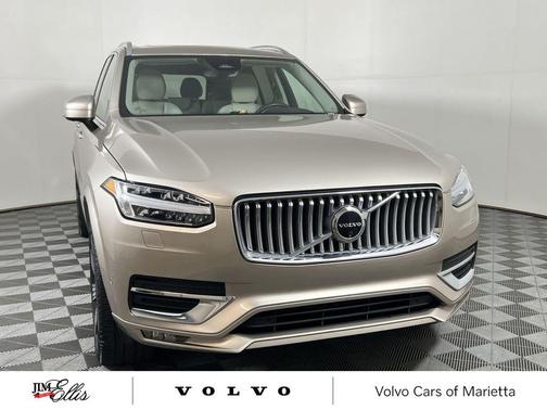 2024 Volvo XC90 B6 Plus Bright Theme 7-Seater