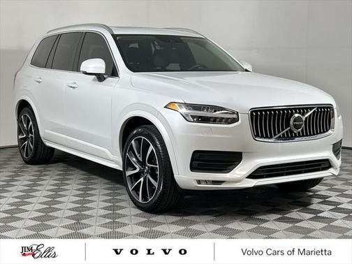 2021 Volvo XC90 T6 Momentum
