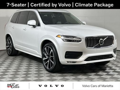 2021 Volvo XC90 T6 Momentum