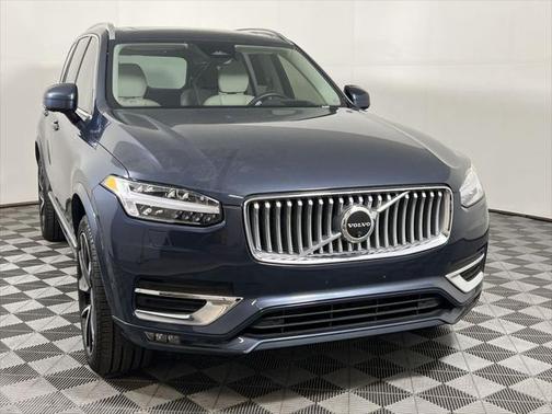 2024 Volvo XC90 B6 Ultimate Bright Theme 6-Seater