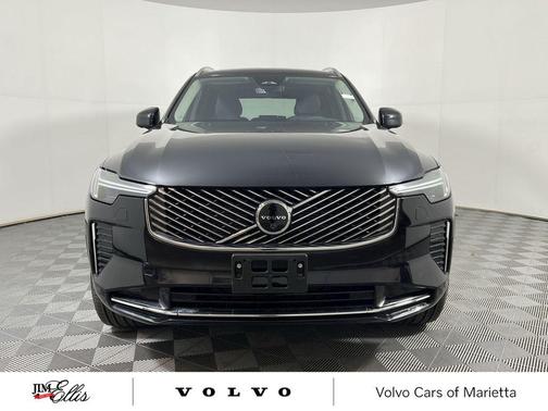 2025 Volvo XC90 B6 Plus 7-Seater