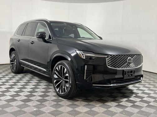 2025 Volvo XC90 B6 Plus 7-Seater