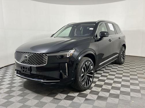 2025 Volvo XC90 B6 Plus 7-Seater