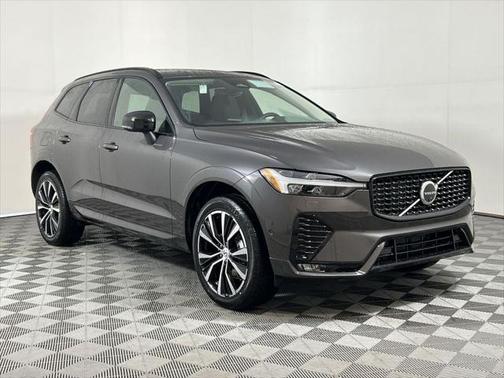 2025 Volvo XC60 Plus