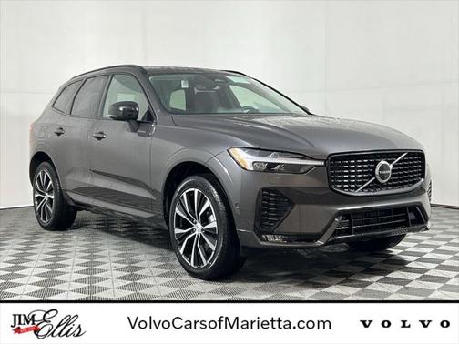 2025 Volvo XC60 Plus