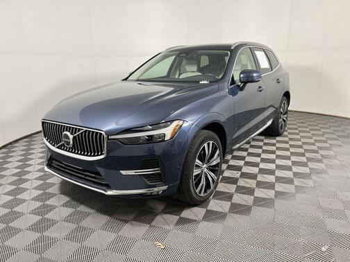 2023 Volvo XC60 B5 Plus Bright Theme