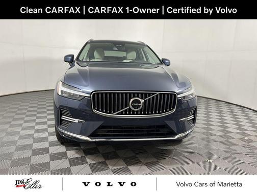 2023 Volvo XC60 B5 Plus Bright Theme