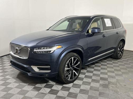 2024 Volvo XC90 B6 Ultimate Bright Theme 7-Seater