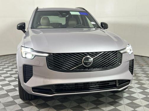 2026 Volvo XC90 B6 Ultra Dark Theme 7-Seater