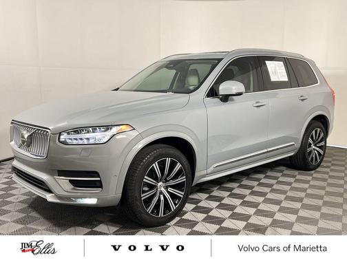 2024 Volvo XC90 B5 Plus Bright Theme