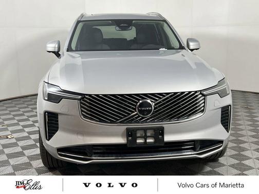 2025 Volvo XC90 B6 Plus 7-Seater