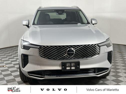 2025 Volvo XC90 B6 Plus 7-Seater