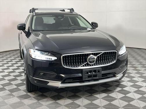 2023 Volvo V90 Cross Country B6 Ultimate