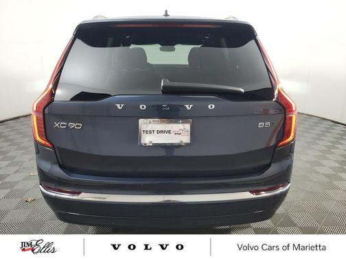 2026 Volvo XC90 Core, B5 AWD Gas (mild hybrid), Gasoline, Bright, 7 Seats