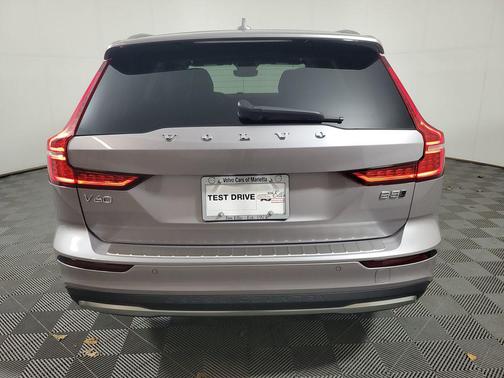 Aurora Silver 2026 Volvo V60 Cross Country Plus, B5 AWD Gas (mild hybrid)