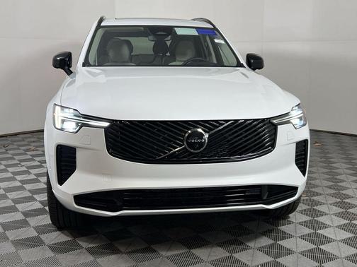 2026 Volvo XC90 Ultra Dark Theme, B6 AWD Gas (mild hybrid), Gasoline, 7 Seats