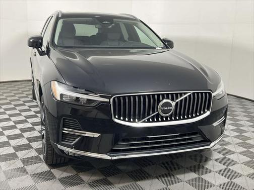 2024 Volvo XC90 B5 Plus Bright Theme