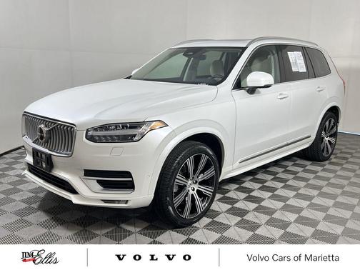 2024 Volvo XC90 B5 Plus Bright Theme