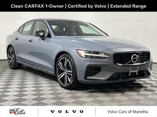 2022 Volvo S60 Recharge Plug-In Hybrid T8 R-Design Expression